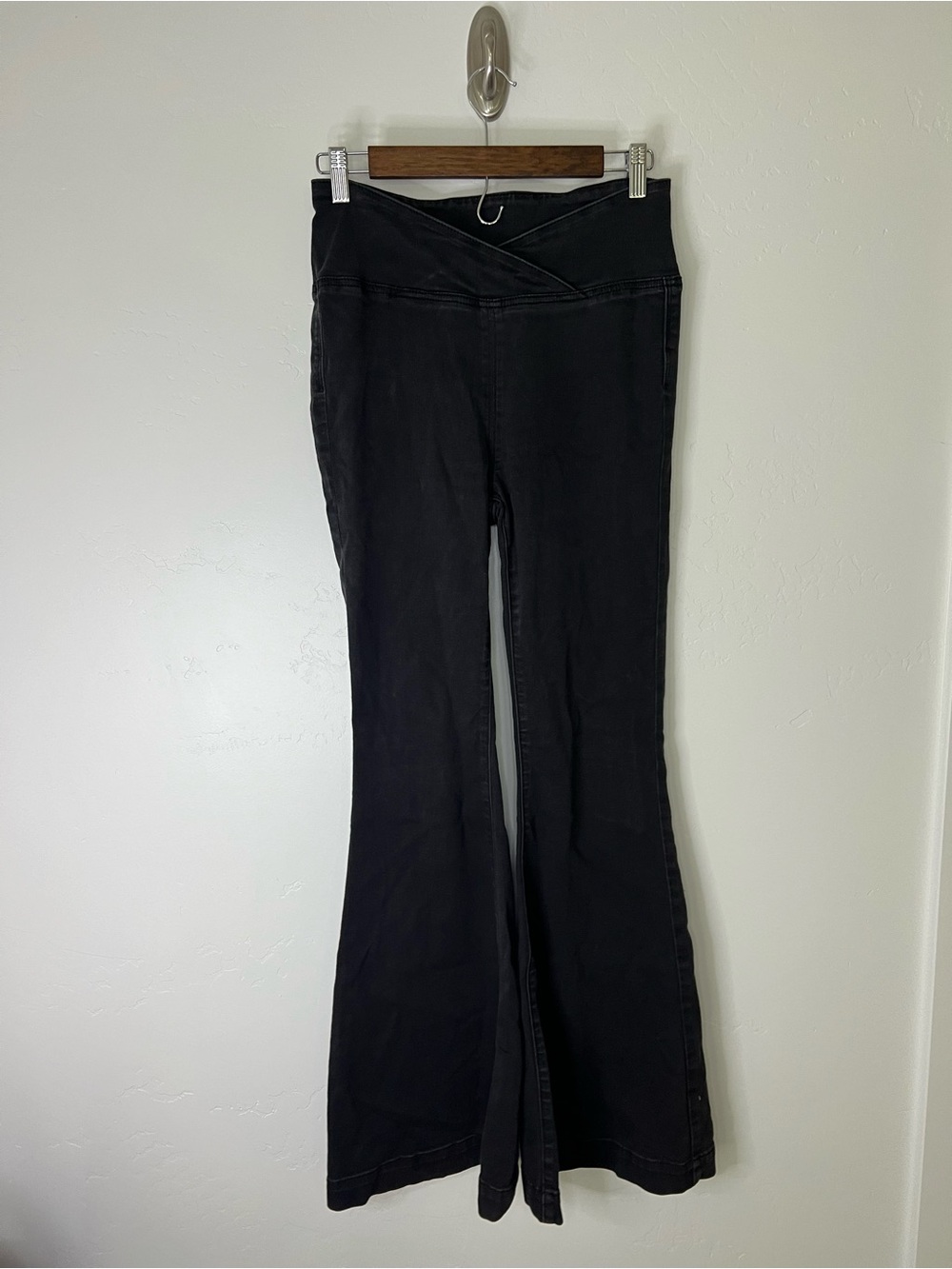 Free People We The Free Venice Beach Crossover Flare Jeans in black